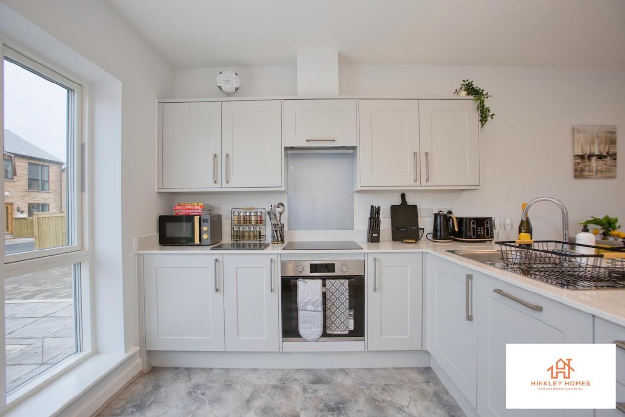 St Ives Bay - Immaculate Brand New 3Bed - Free Parking - Beach - Wifi هايلي المظهر الخارجي الصورة