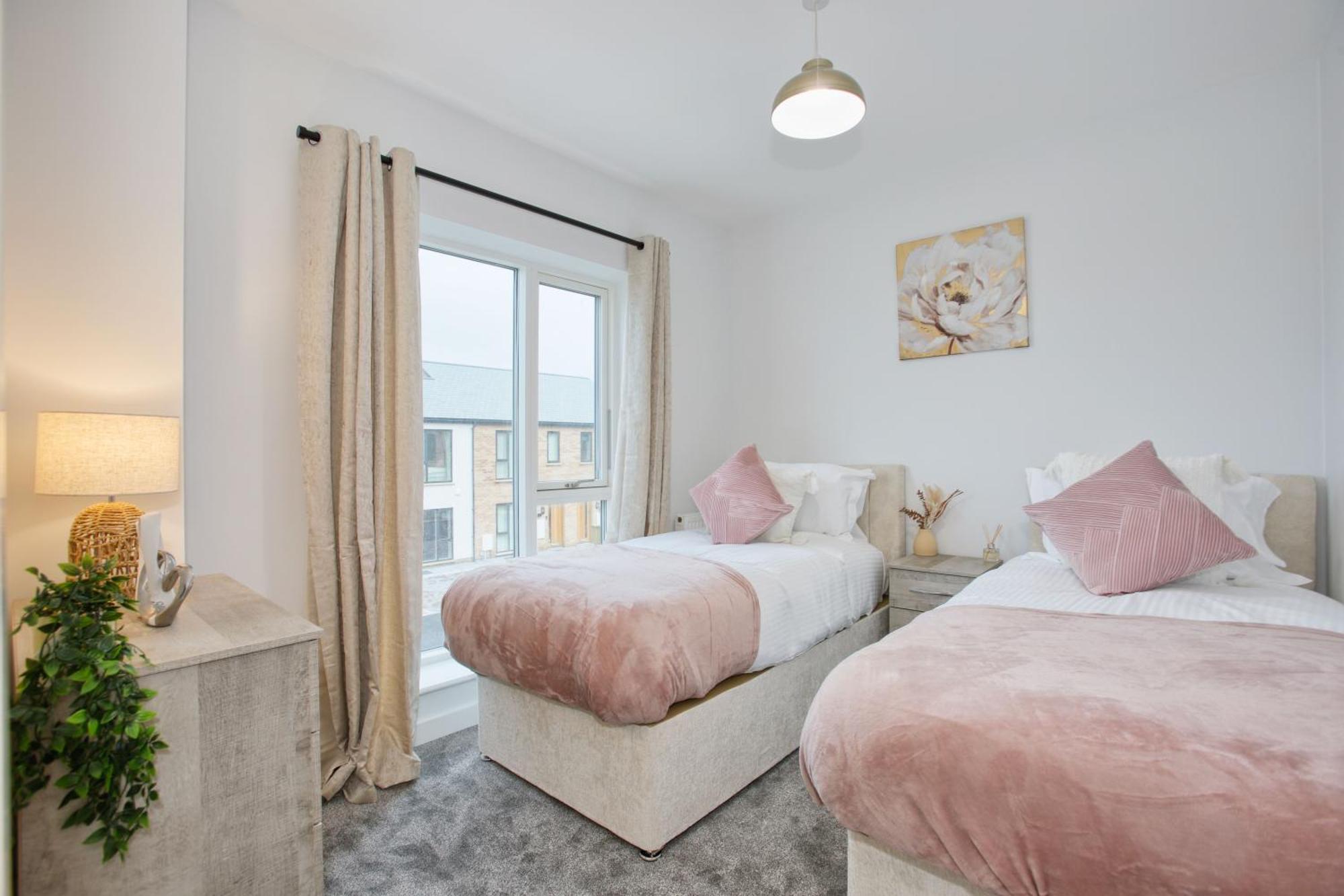 St Ives Bay - Immaculate Brand New 3Bed - Free Parking - Beach - Wifi هايلي المظهر الخارجي الصورة