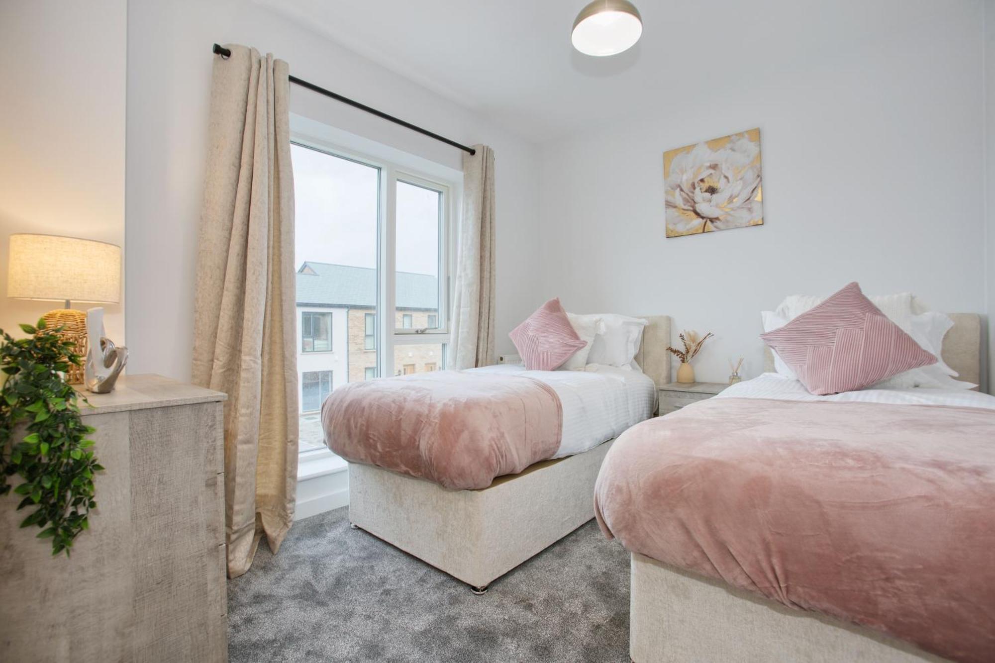 St Ives Bay - Immaculate Brand New 3Bed - Free Parking - Beach - Wifi هايلي المظهر الخارجي الصورة