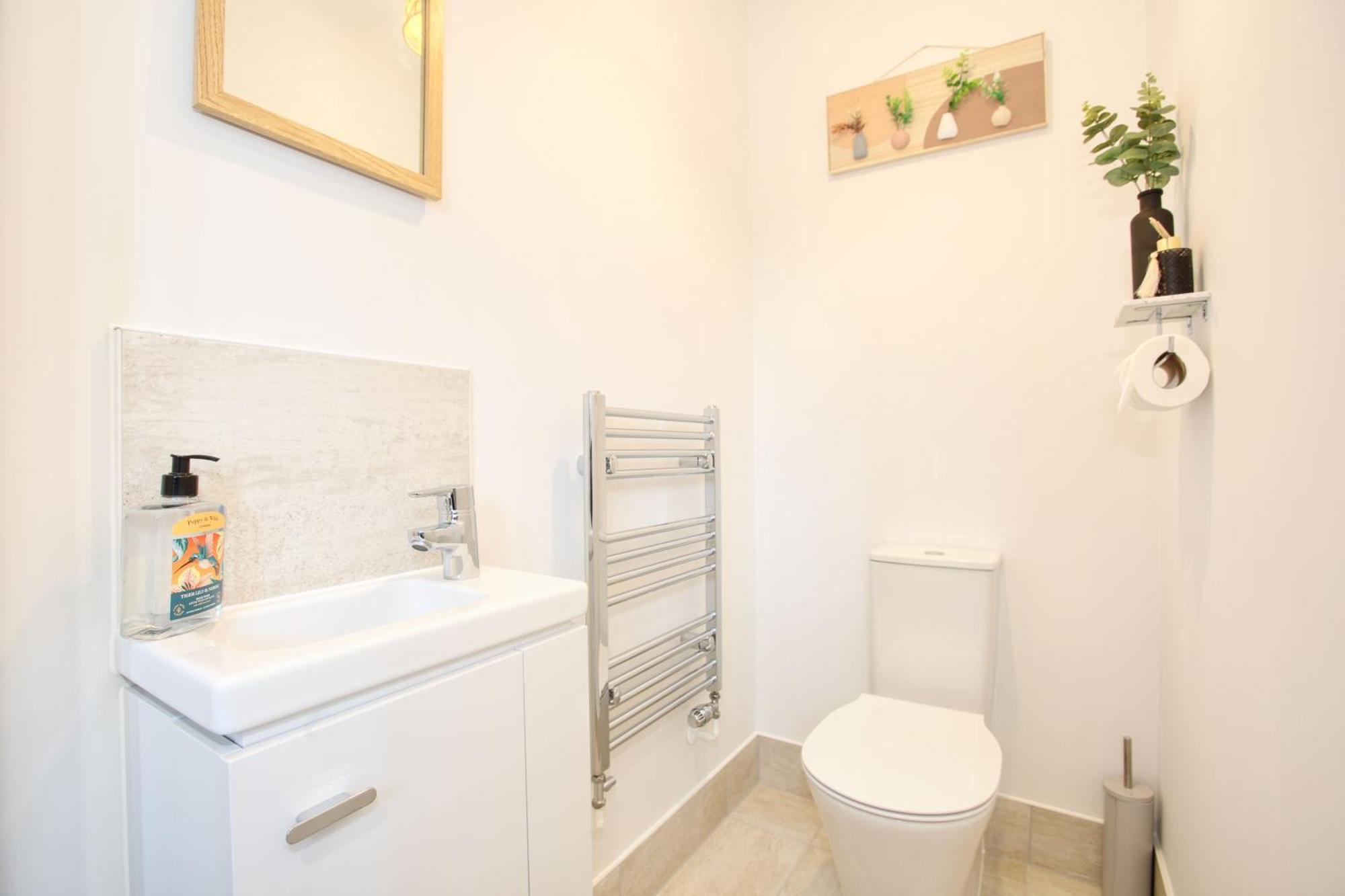 St Ives Bay - Immaculate Brand New 3Bed - Free Parking - Beach - Wifi هايلي المظهر الخارجي الصورة
