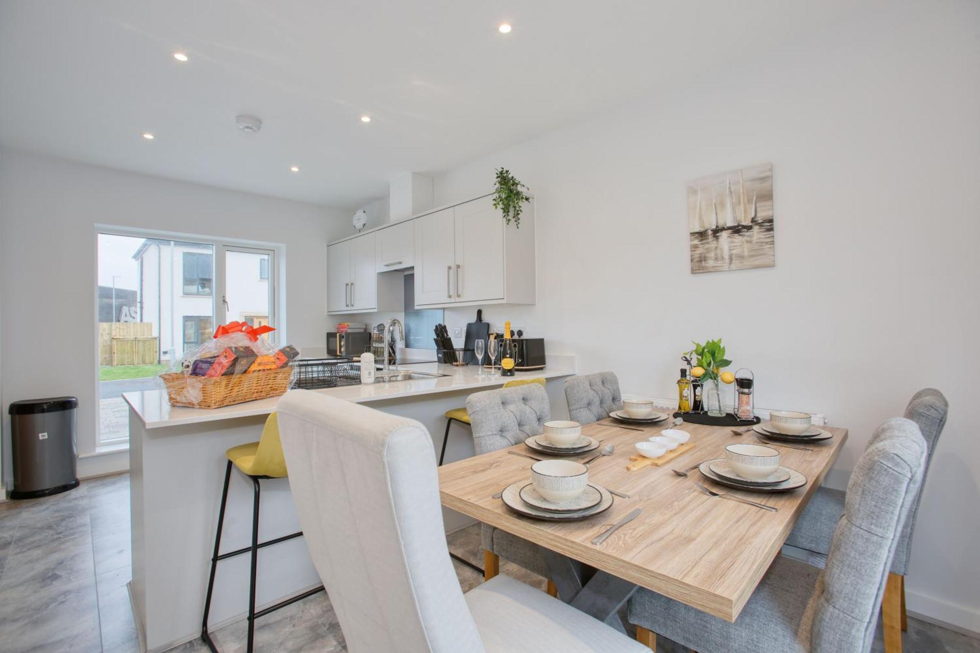 St Ives Bay - Immaculate Brand New 3Bed - Free Parking - Beach - Wifi هايلي المظهر الخارجي الصورة